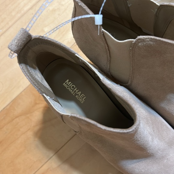 Michael Michael Kors Evaline Heeled Bootie - Picture 2 of 5